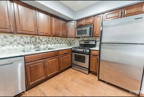 Tiny photo for 3237 S Manor Drive #314, Lansing, IL 60438 (MLS # 12501387)