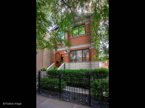 Photo of 1912 N HOYNE Avenue, Chicago, IL 60647 (MLS # 12720352)
