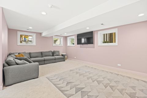 Tiny photo for 527 Woodbine Avenue, Oak Park, IL 60302 (MLS # 12643888)