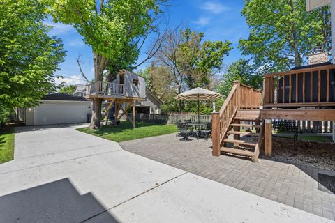 Tiny photo for 527 Woodbine Avenue, Oak Park, IL 60302 (MLS # 12643888)