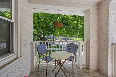 Tiny photo for 527 Woodbine Avenue, Oak Park, IL 60302 (MLS # 12643888)