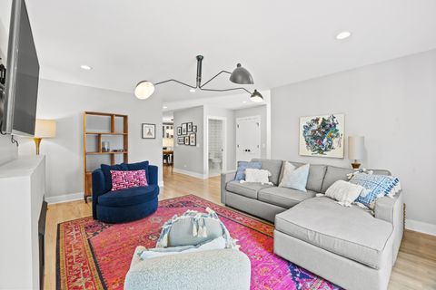 Tiny photo for 527 Woodbine Avenue, Oak Park, IL 60302 (MLS # 12643888)