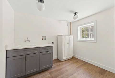 Tiny photo for 527 Woodbine Avenue, Oak Park, IL 60302 (MLS # 12643888)
