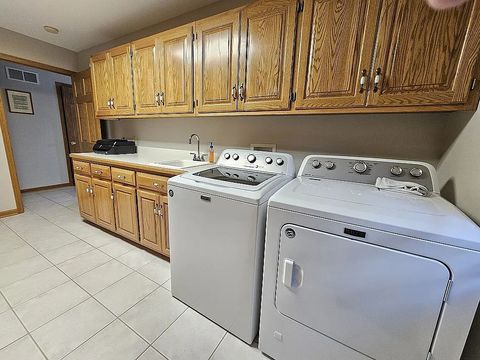 Tiny photo for 18816 S Chestnut Drive, Shorewood, IL 60404 (MLS # 12494458)