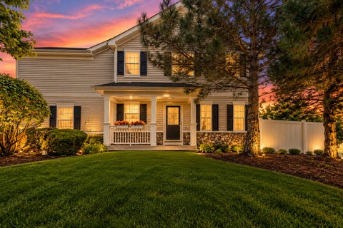 Photo of 2702 Kendall Crossing, McHenry, IL 60051 (MLS # 12749235)