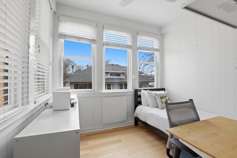 Tiny photo for 434 S Lombard Avenue S #2, Oak Park, IL 60302 (MLS # 12608237)