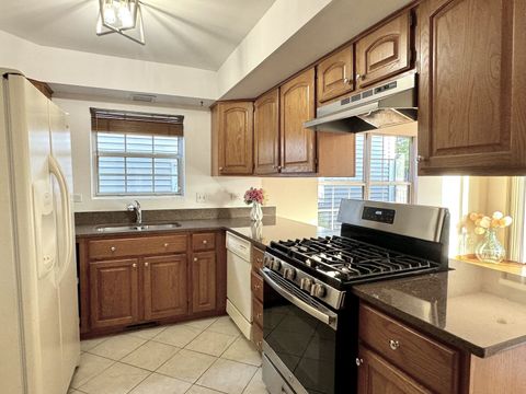 Tiny photo for 1604 ESTATE Circle, Naperville, IL 60565 (MLS # 12497914)