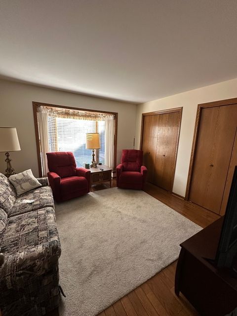 Tiny photo for 28 Queens Court #28, Westchester, IL 60154 (MLS # 12576670)