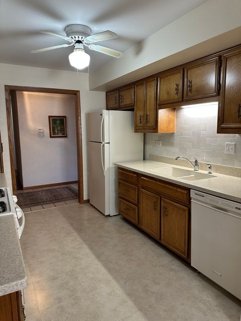 Tiny photo for 28 Queens Court #28, Westchester, IL 60154 (MLS # 12576670)