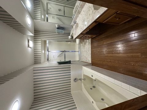 Tiny photo for 28 Queens Court #28, Westchester, IL 60154 (MLS # 12576670)