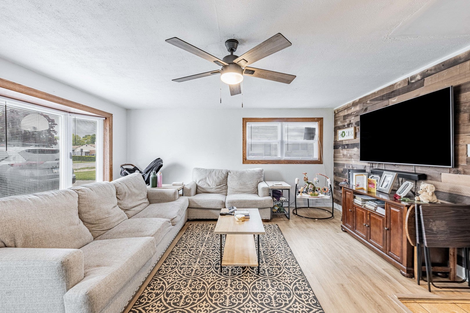 4029 W 90th Place 4029