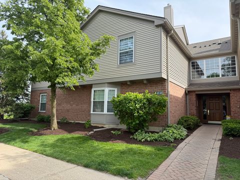 Photo of 1757 Eastwood Court #4, Schaumburg, IL 60195 (MLS # 12654877)