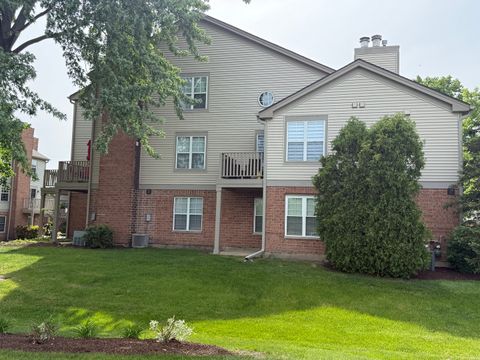 Tiny photo for 1757 Eastwood Court #4, Schaumburg, IL 60195 (MLS # 12654877)