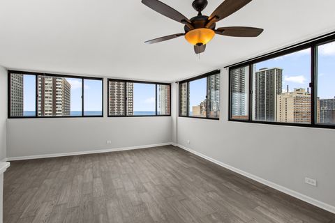 Tiny photo for 6150 N Kenmore Avenue #15B, Chicago, IL 60660 (MLS # 12451077)