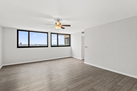 Tiny photo for 6150 N Kenmore Avenue #15B, Chicago, IL 60660 (MLS # 12451077)