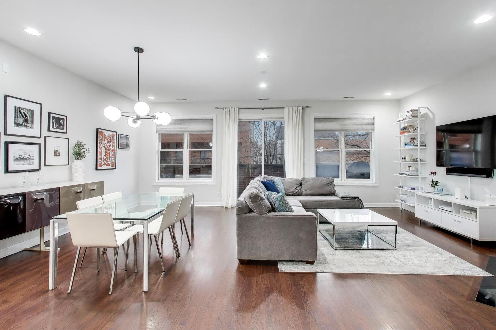 1350 W BELMONT Avenue B