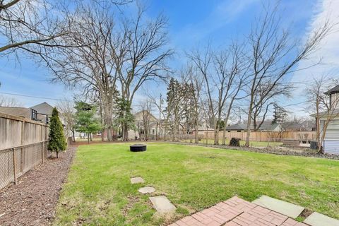 Tiny photo for 321 S Gilbert Avenue, La Grange, IL 60525 (MLS # 12604640)