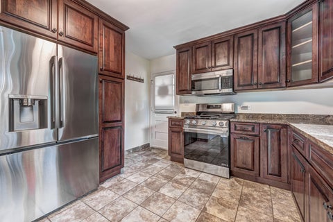 Tiny photo for 714 Chestnut Street, Deerfield, IL 60015 (MLS # 12682747)
