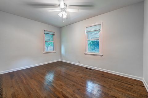 Tiny photo for 714 Chestnut Street, Deerfield, IL 60015 (MLS # 12682747)