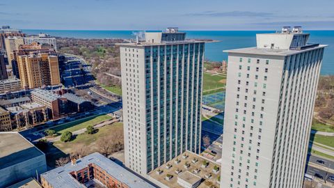 Photo of 3600 N Lake Shore Drive #907, Chicago, IL 60613 (MLS # 12684205)