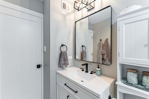 Tiny photo for 3600 N Lake Shore Drive #907, Chicago, IL 60613 (MLS # 12684205)