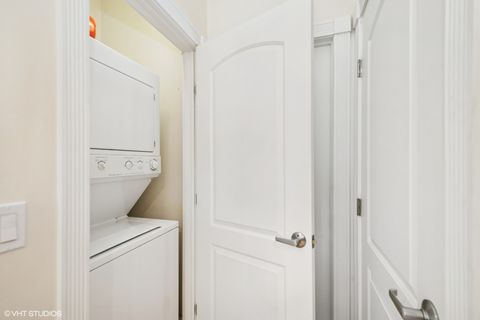 Tiny photo for 2329 N Oakley Avenue #3E, Chicago, IL 60647 (MLS # 12450505)