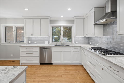 Tiny photo for 4421 W Lunt Avenue, Lincolnwood, IL 60712 (MLS # 12791739)