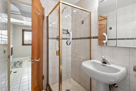 Tiny photo for 4421 W Lunt Avenue, Lincolnwood, IL 60712 (MLS # 12791739)