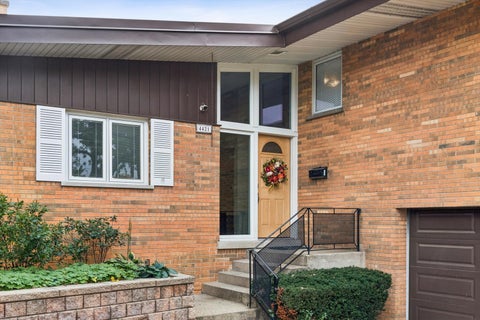 Tiny photo for 4421 W Lunt Avenue, Lincolnwood, IL 60712 (MLS # 12791739)