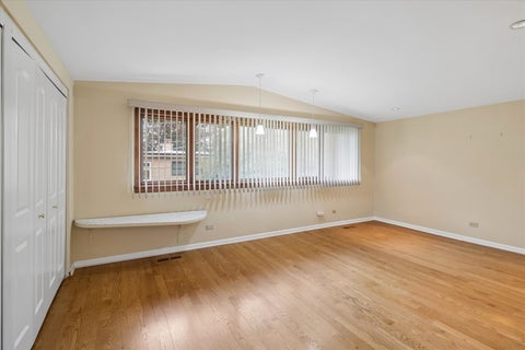 Tiny photo for 4421 W Lunt Avenue, Lincolnwood, IL 60712 (MLS # 12791739)