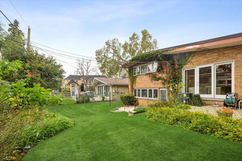 Tiny photo for 4421 W Lunt Avenue, Lincolnwood, IL 60712 (MLS # 12791739)