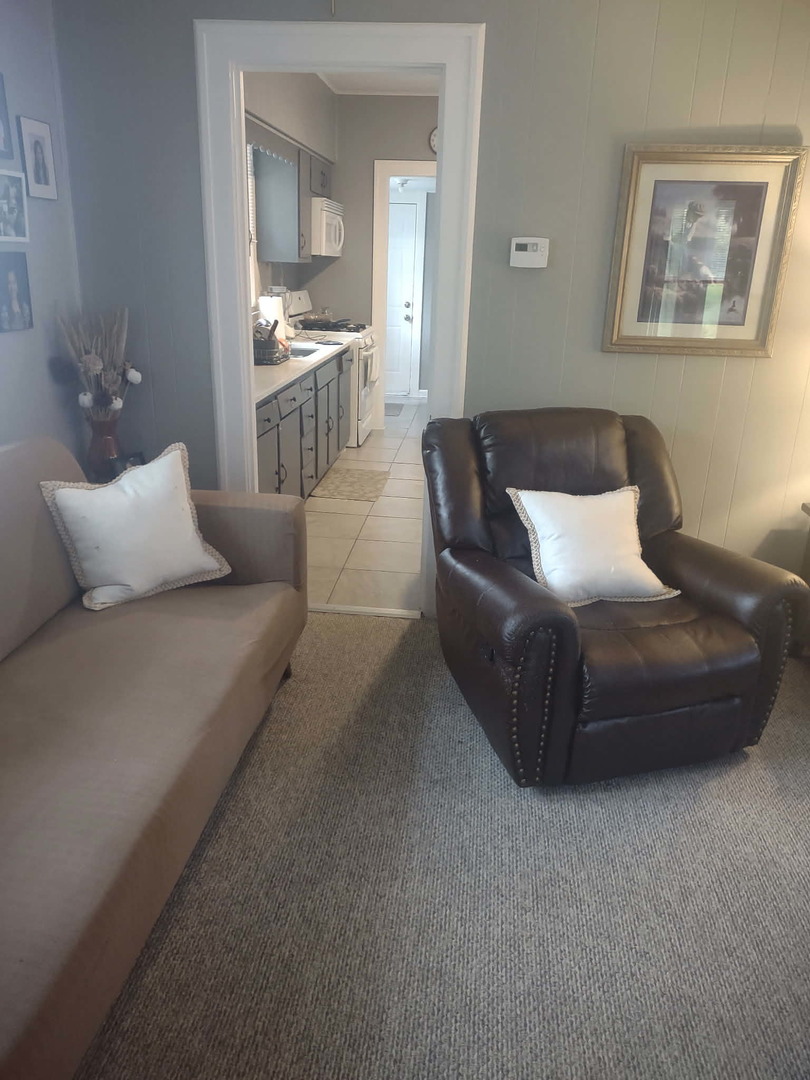 827 Porter Street