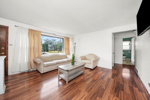 Tiny photo for 1003 W Hillside Drive, Bensenville, IL 60106 (MLS # 12464309)