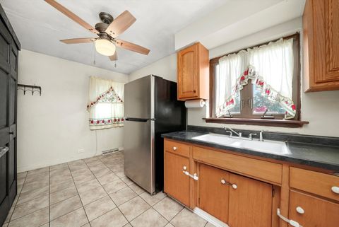 Tiny photo for 1003 W Hillside Drive, Bensenville, IL 60106 (MLS # 12464309)