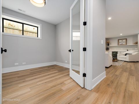 Tiny photo for 2902 N Seeley Avenue, Chicago, IL 60618 (MLS # 12528225)