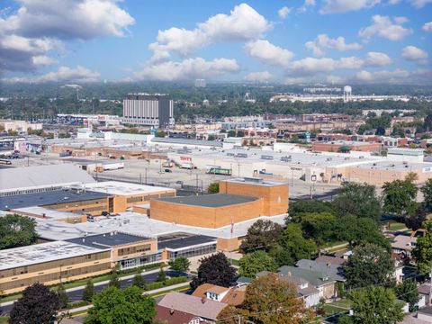 Tiny photo for 2508 Kenilworth Avenue, Berwyn, IL 60402 (MLS # 12520887)