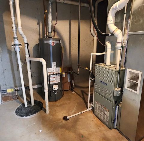 Tiny photo for 349 W Pointe Drive, Vernon Hills, IL 60061 (MLS # 12482246)