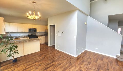 Tiny photo for 349 W Pointe Drive, Vernon Hills, IL 60061 (MLS # 12482246)