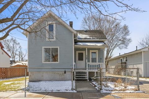 Tiny photo for 704 Francis Street, Joliet, IL 60432 (MLS # 12596387)