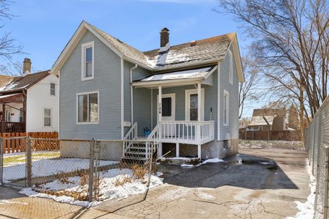 Photo of 704 Francis Street, Joliet, IL 60432 (MLS # 12596387)