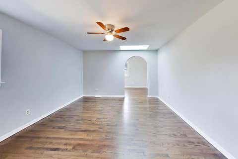 Tiny photo for 2925 E 188th Place, Lansing, IL 60438 (MLS # 12707668)
