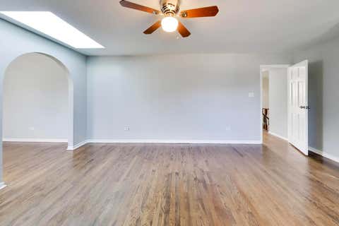 Tiny photo for 2925 E 188th Place, Lansing, IL 60438 (MLS # 12707668)