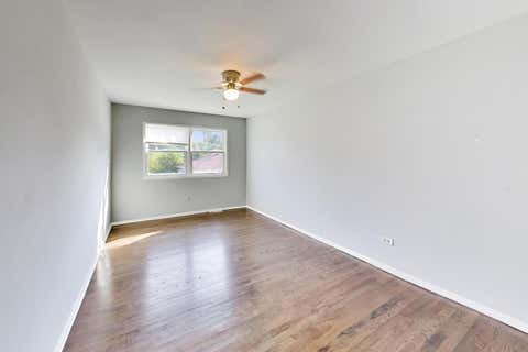 Tiny photo for 2925 E 188th Place, Lansing, IL 60438 (MLS # 12707668)