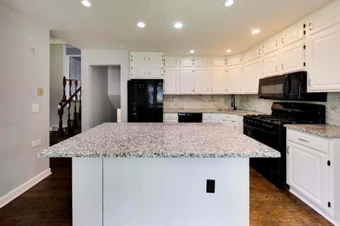 Tiny photo for 2925 E 188th Place, Lansing, IL 60438 (MLS # 12707668)