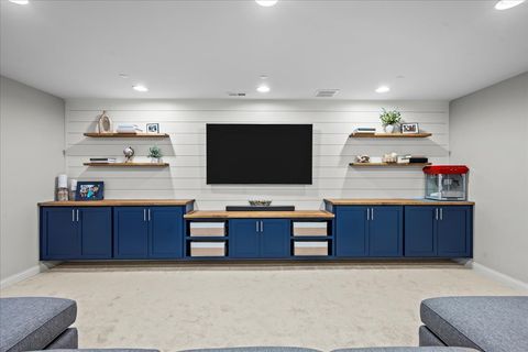 Tiny photo for 995 Harvard Court, Highland Park, IL 60035 (MLS # 12556671)