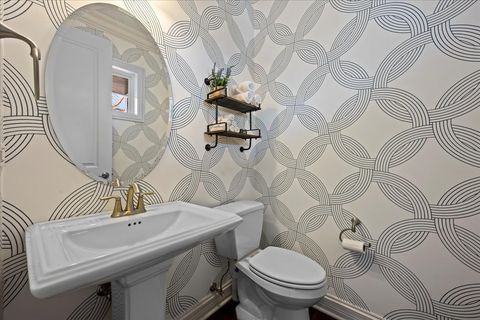 Tiny photo for 995 Harvard Court, Highland Park, IL 60035 (MLS # 12556671)