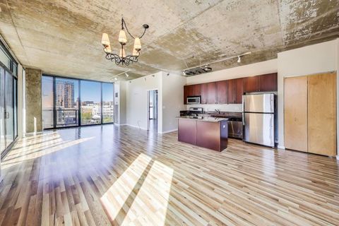 Tiny photo for 321 S Sangamon Street #605, Chicago, IL 60607 (MLS # 12484516)