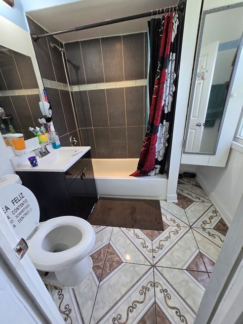 Tiny photo for 6805 S Wood Street, Chicago, IL 60636 (MLS # 12422352)