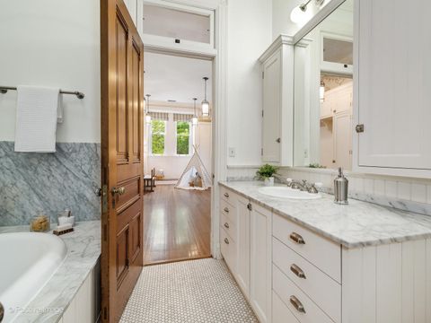 Tiny photo for 1454 N Dearborn Street, Chicago, IL 60610 (MLS # 12573383)