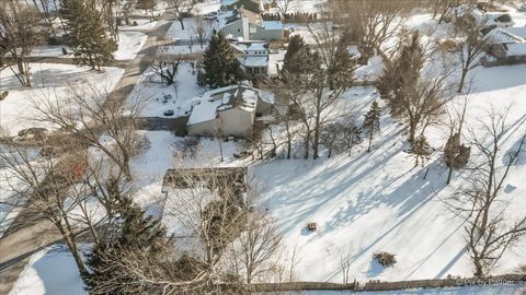 Tiny photo for 1004 S Grove Avenue, Barrington, IL 60010 (MLS # 12552341)